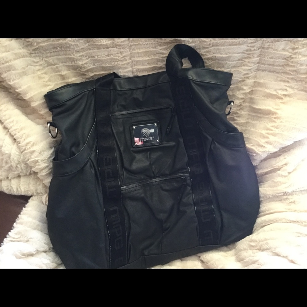 Large gym or travel bag